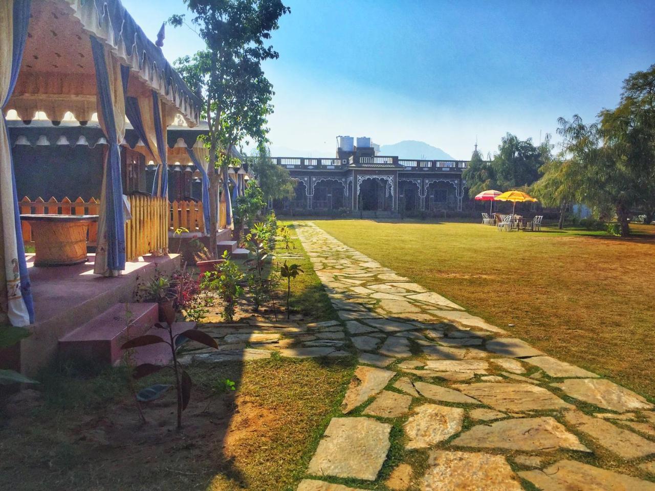 Pushkar Vela Resort エクステリア 写真