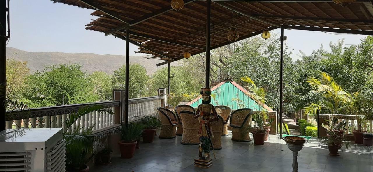 Pushkar Vela Resort エクステリア 写真